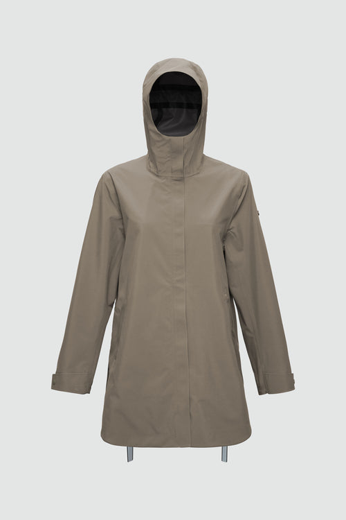 Flair Short — Sand