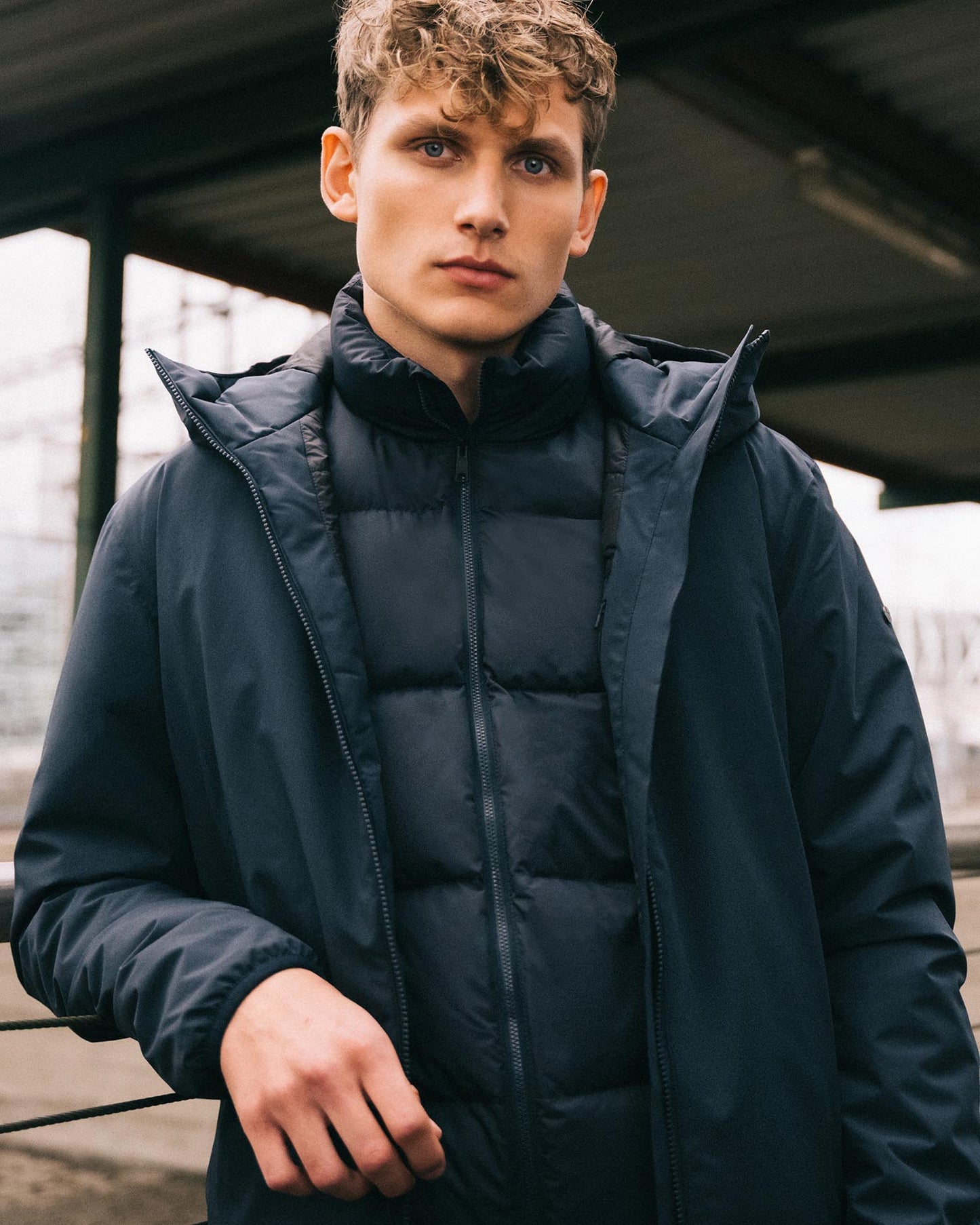 Nimbus — Mitternachtsblau