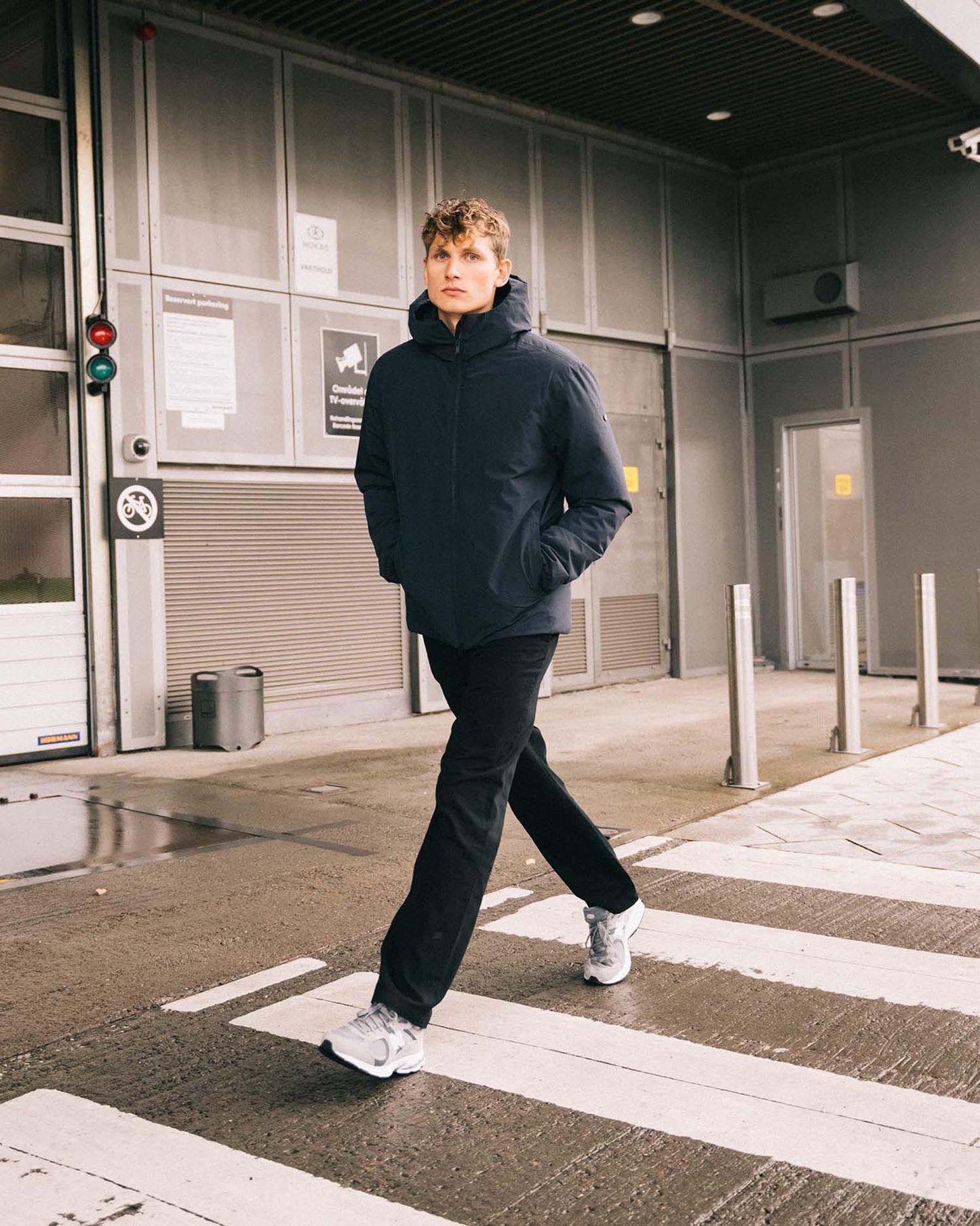 Nimbus — Mitternachtsblau