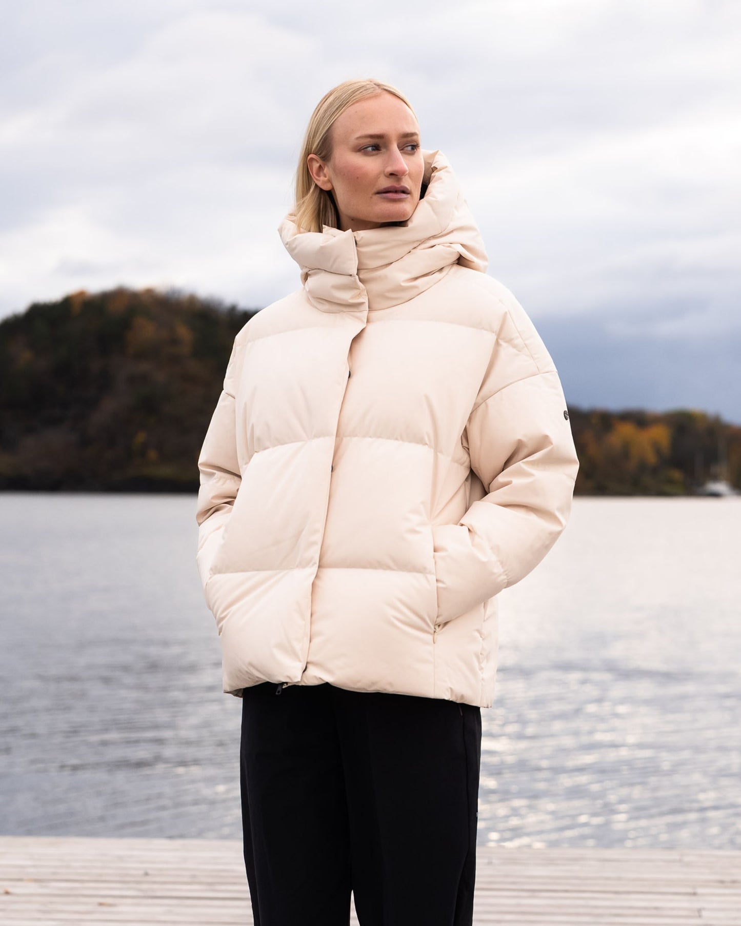 Acme II — Neutral White