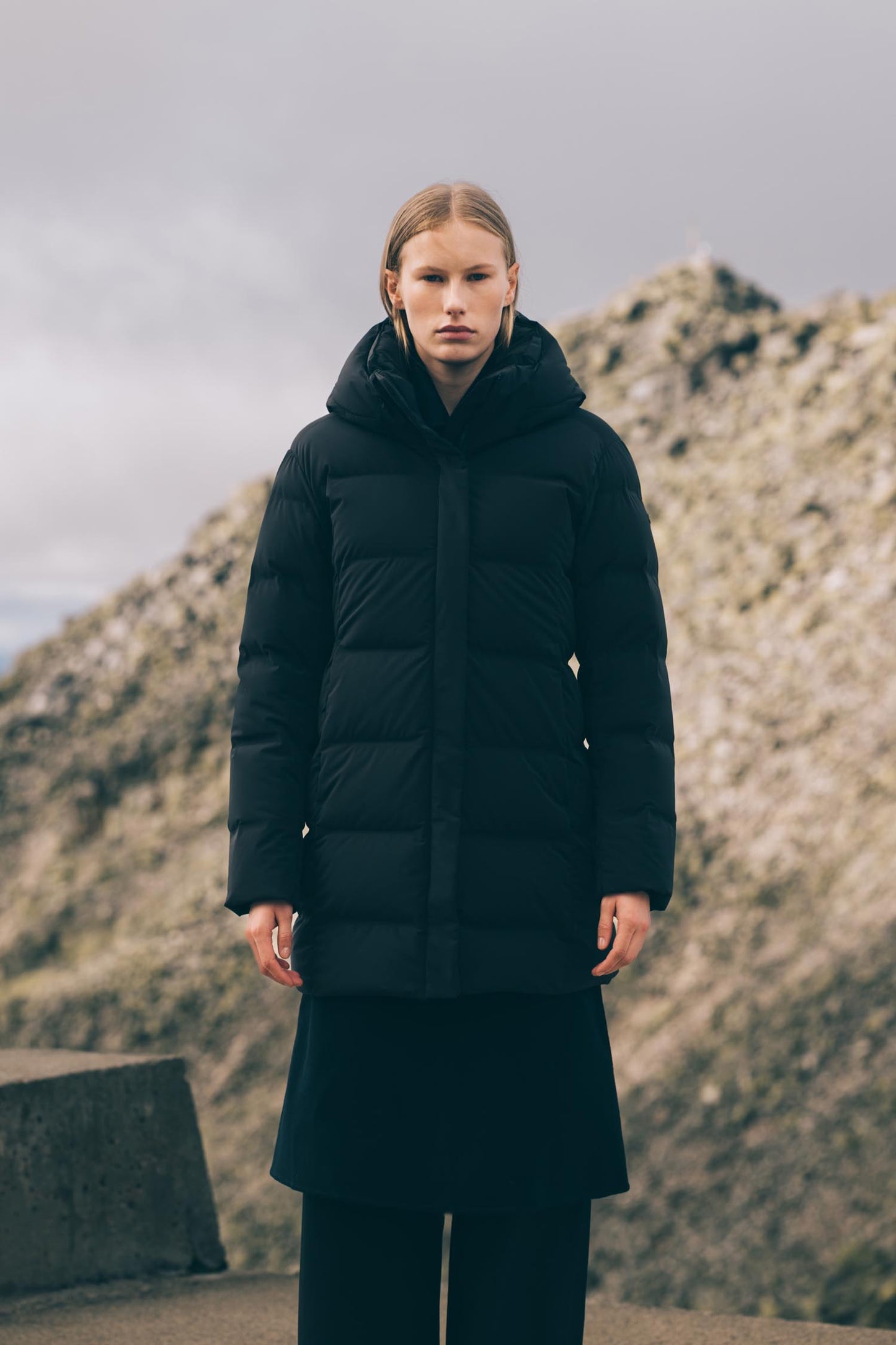 Noon II Apex — Graphite