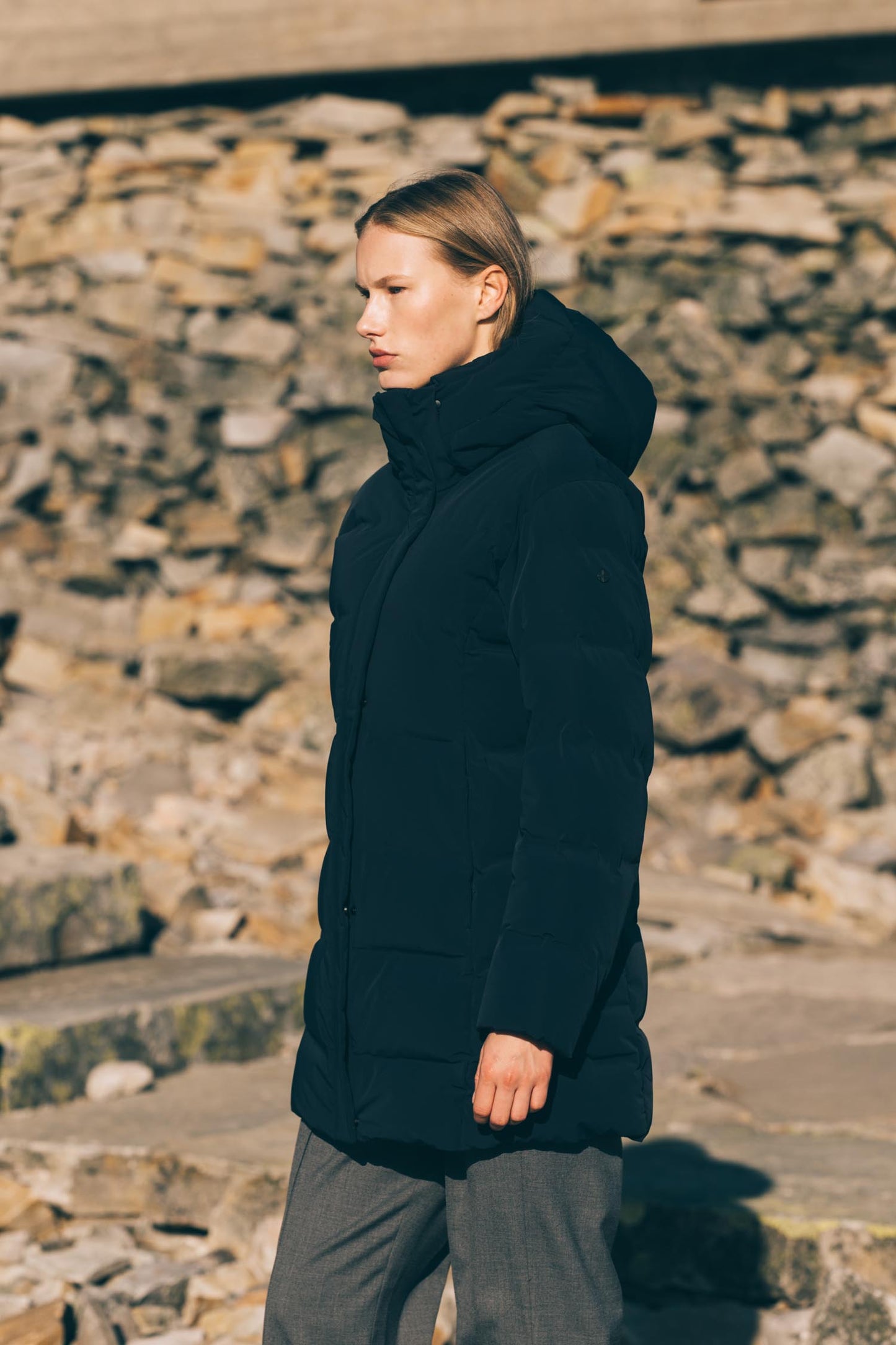 Noon II Apex — Navy