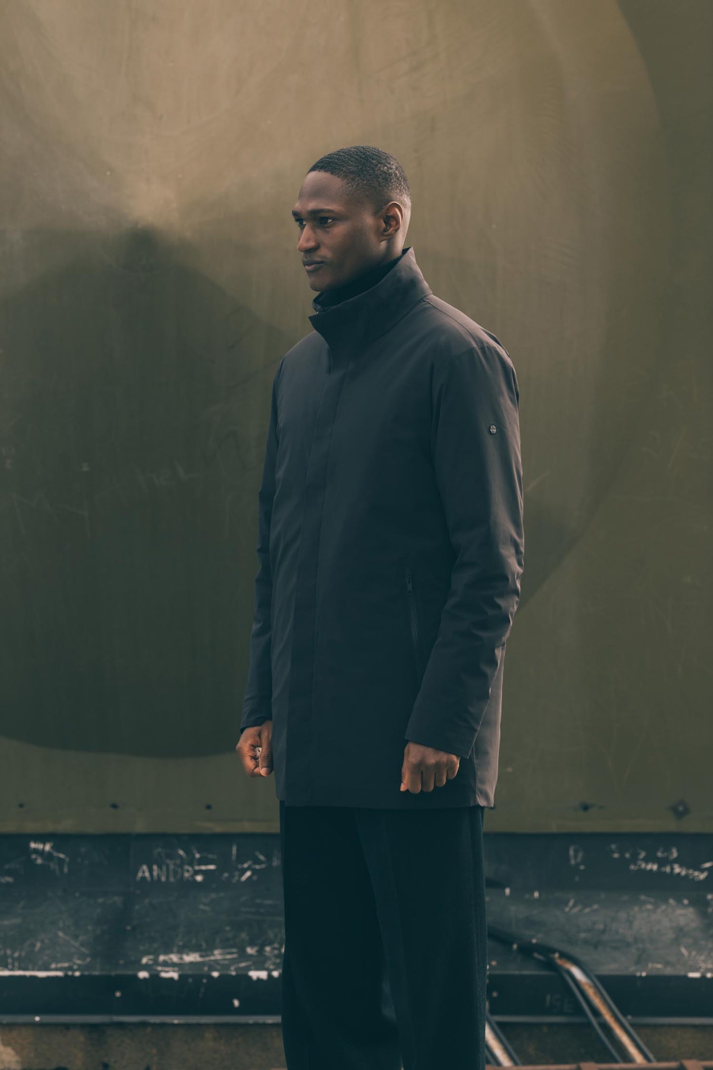 Town II Apex — Graphite