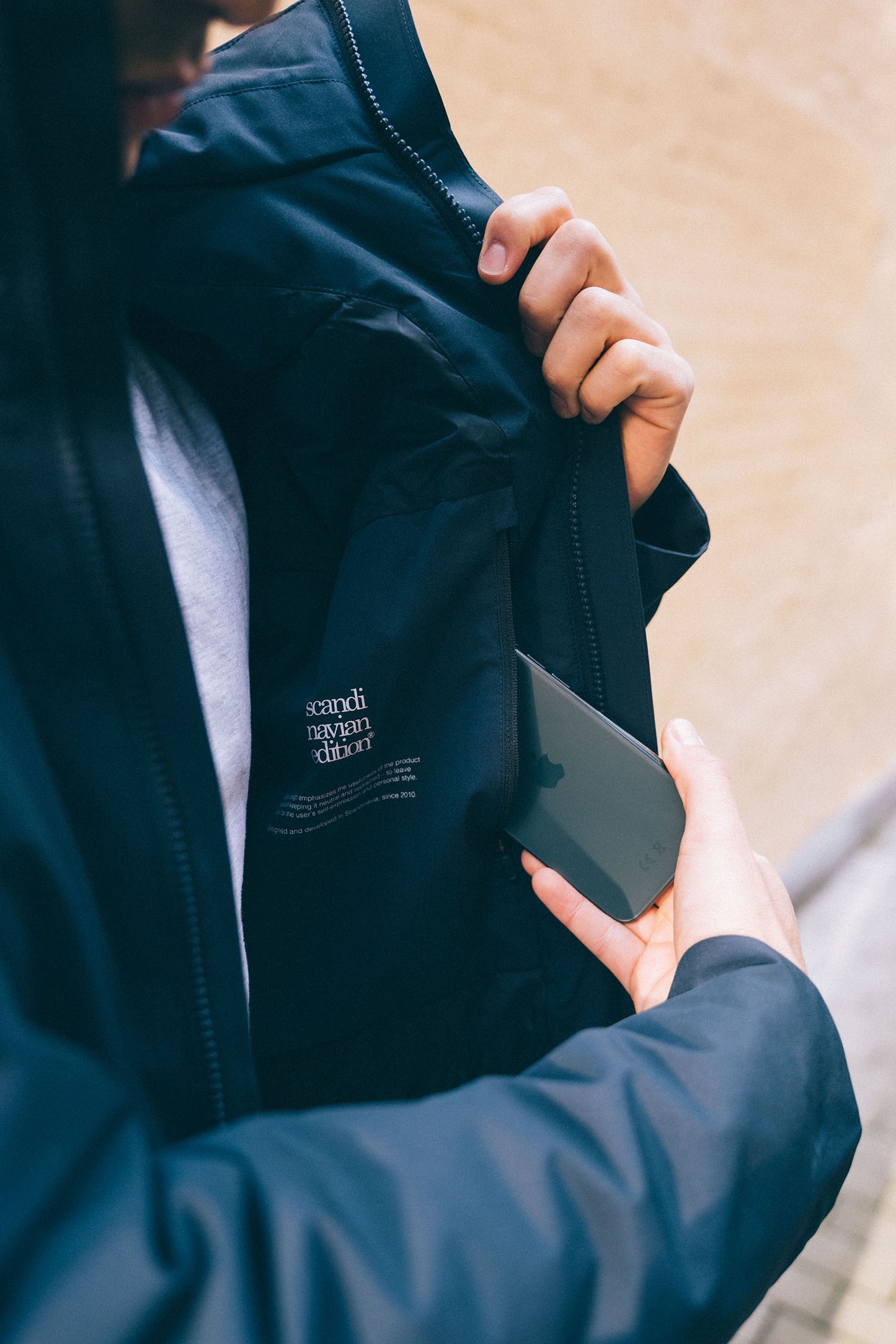 Town — Mitternachtsblau