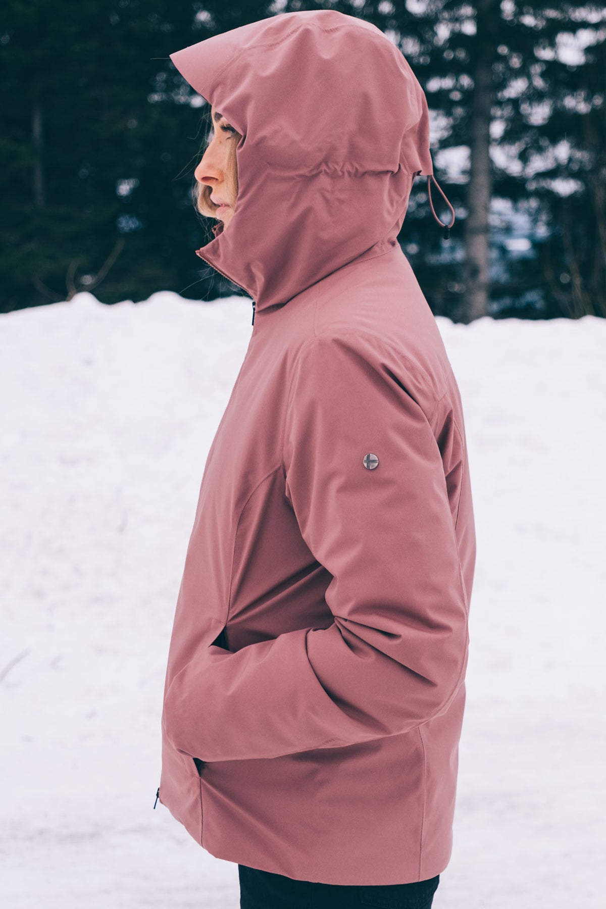 Verstellbare feste Kapuze
