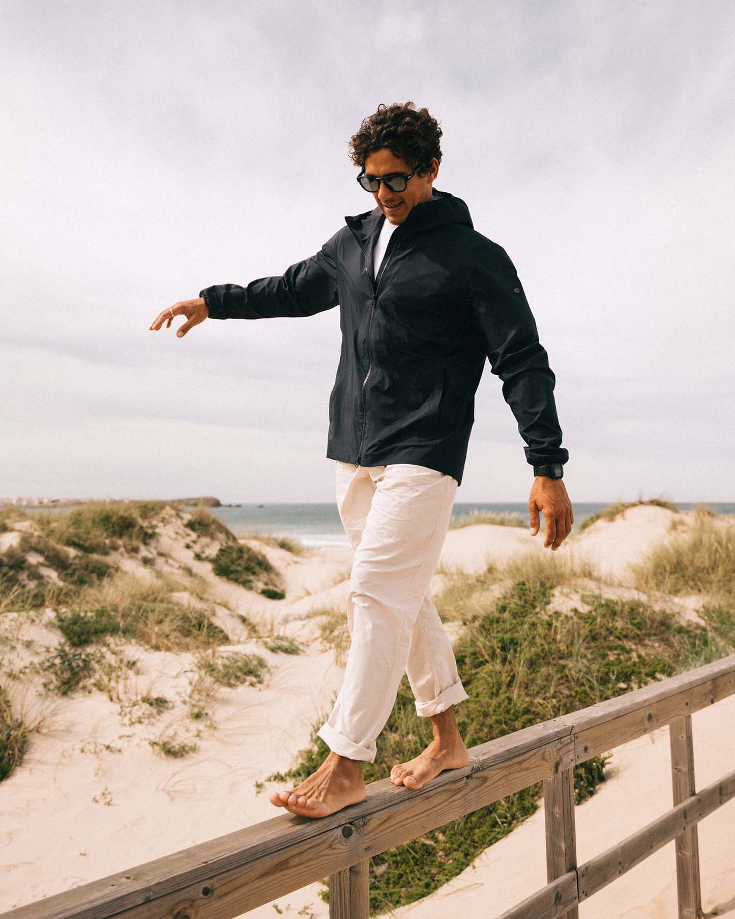 Hood — Mitternachtsblau